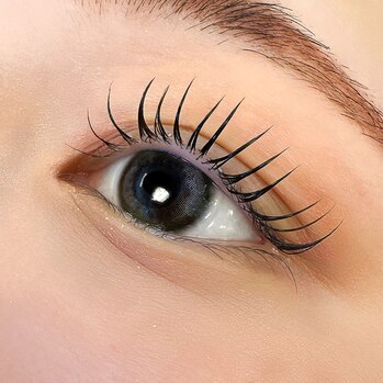 まつエク中のメイク